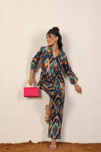 Multicolor geometric blurred print cotton co-ord sets