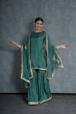 Heena sharara set with embroidered dupatta (set of 3) 3
