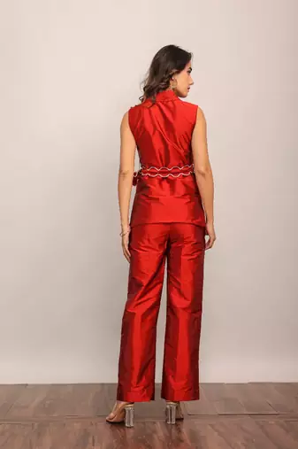 Maroon red solid co-ord set with waist tie up belt