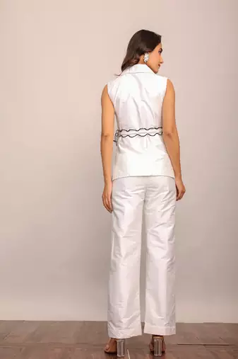 White solid co-ord set with waist tie up belt