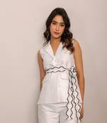 White solid top with waist tie up belt