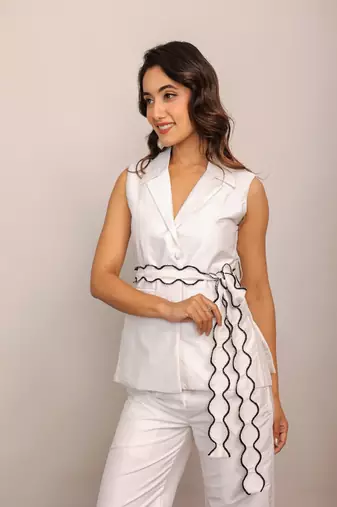 White solid top with waist tie up belt