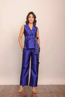 Blue solid co-ord set with waist tie up belt 1