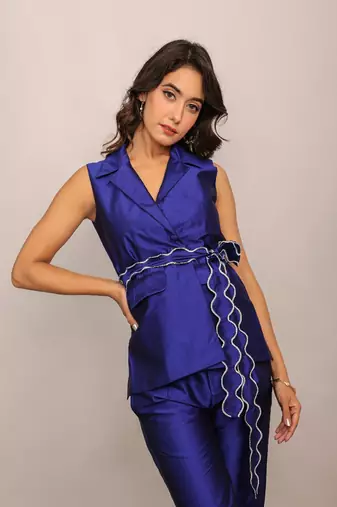 Blue solid co-ord set with waist tie up belt