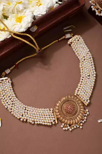 Pearl and gold-tone necklace set