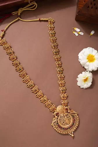Divine bridal haram set