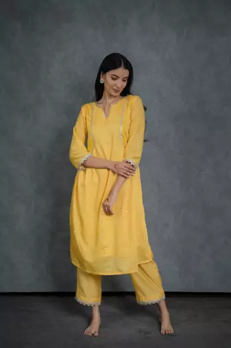 Inaayat embroidered suit set with dupatta (set of 3)