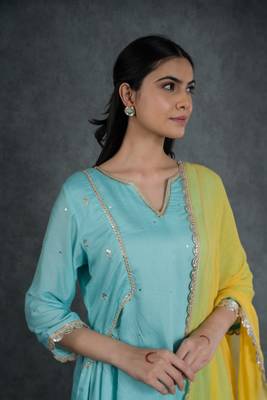 Alina embroidered suit set with dupatta (set of 3) 2