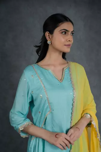 Alina embroidered suit set with dupatta (set of 3)