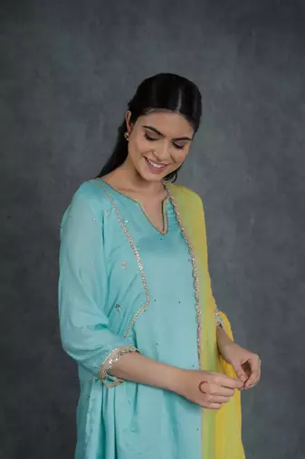 Alina embroidered suit set with dupatta (set of 3)