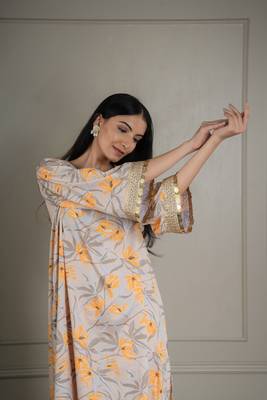 Beige printed co-ord set with coin detailing (set of 2) 4