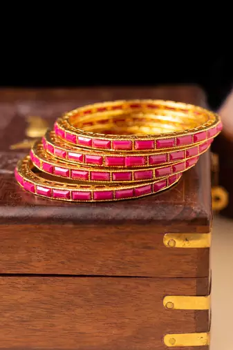 Blush simplicity gold-plated bangles