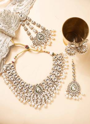 Kundan high neck necklace set with large pearls 2