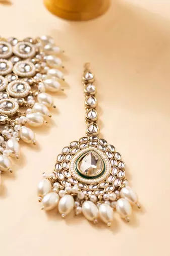 Kundan high neck necklace set with large pearls