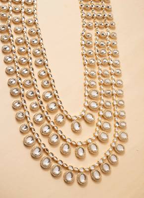 Gold-plated kundan & pearl bridal set 2