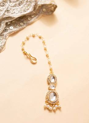 Gold-plated kundan & pearl bridal set 4