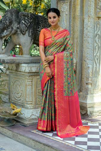 Pink all over zari woven design with zari woven pallu