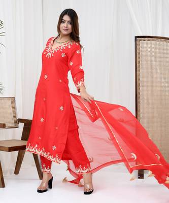 Red pure spun silk embroidered kurta set 2
