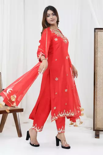 Red pure spun silk embroidered kurta set