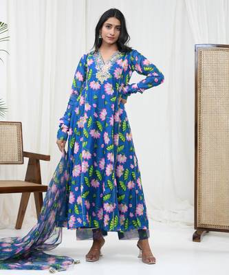 Teal blue hand embroidered kurta set 1