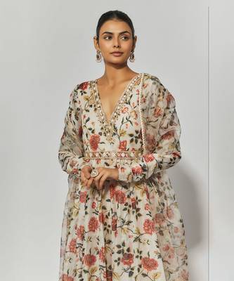 Beige printed chanderi embroidered anarkali set 2