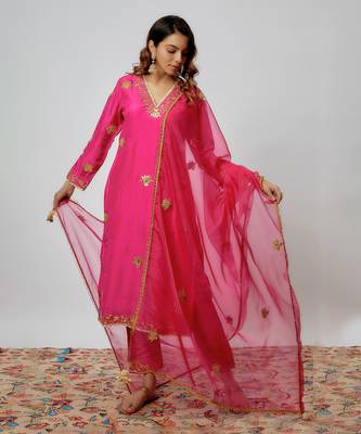 Hot pink hand embroidered kurta set 1