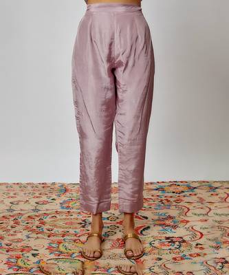 Mauve hand embroidered kurta set 3