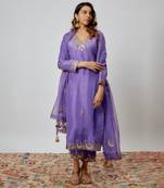 Voilet hand embroidered kurta set