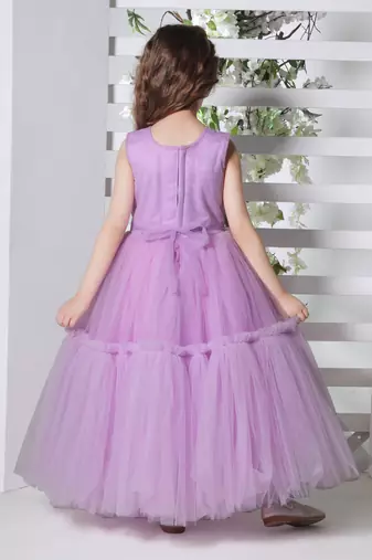 lilac sleeveless solid tiered party gown
