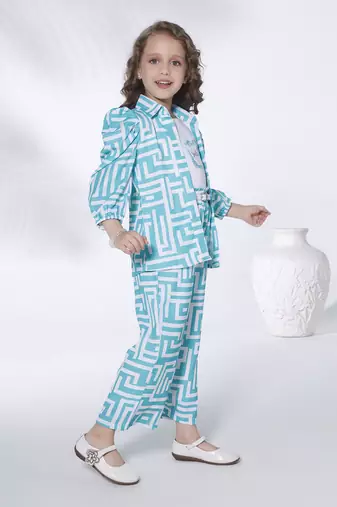 blue 3/4th sleeves all over printed coord set