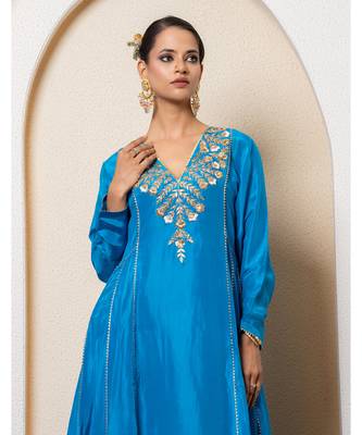 Teal blue hand embroidered pure spun kurta set 2