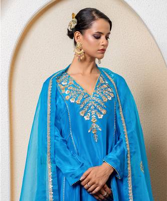Teal blue hand embroidered pure spun kurta set 4