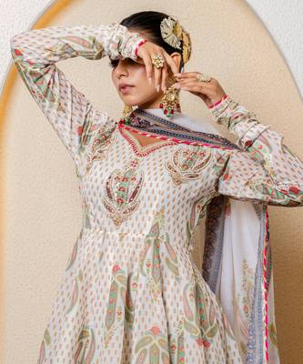 Ivory chanderi printed anarkali set 3