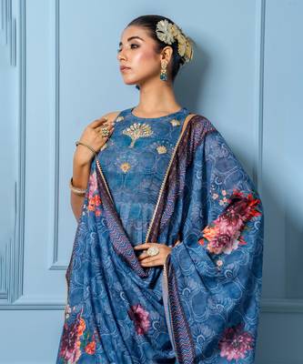 Navy blue chanderi floral printed anarkali set 2