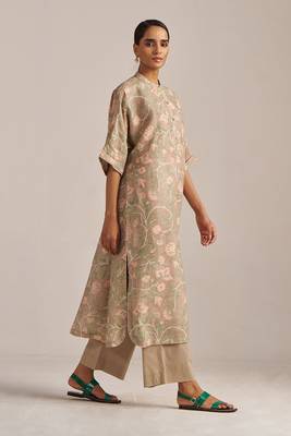 Nomad and pale peach linen co-ord set 2
