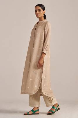 Beige and sesame linen co-ord set 2
