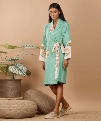 Sea green hand embroidery clover green trench coats 3
