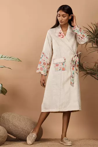 Beige abstract print hand embroidery trench coat