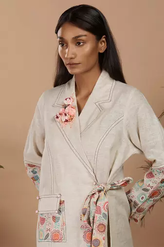 Beige abstract print hand embroidery trench coat