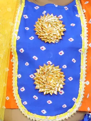 Chanda bandhani lehenga choli 5