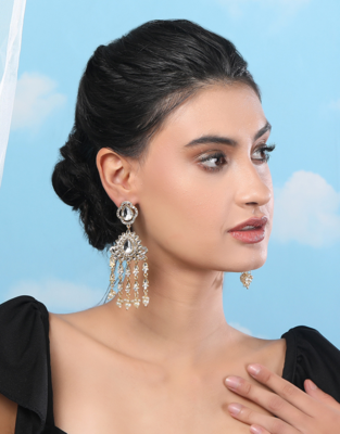 Pear-shaped kundan & pearl drop chandelier earrings 1
