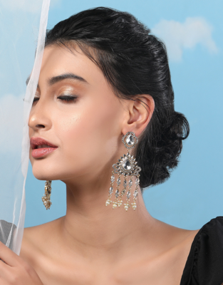 Pear-shaped kundan & pearl drop chandelier earrings 2