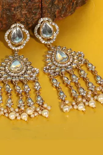 Pear-shaped kundan & pearl drop chandelier earrings