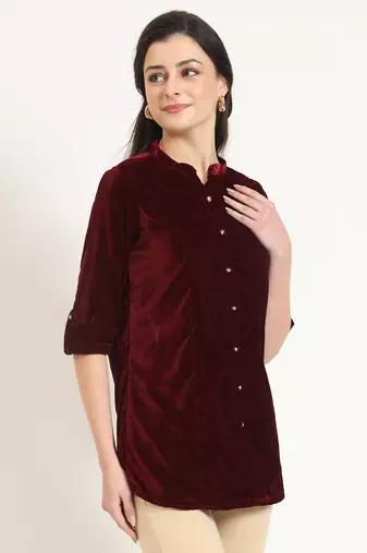 maroon solid print velvet straight top