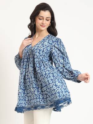 blue cotton v-neck top 4