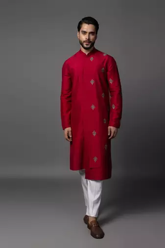 Vermelion threads red kurta pajama set