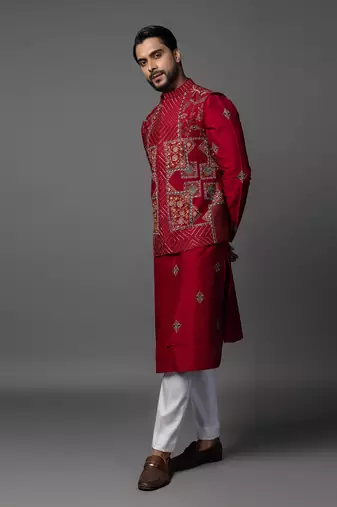 Kasuti square red kurta jacket set