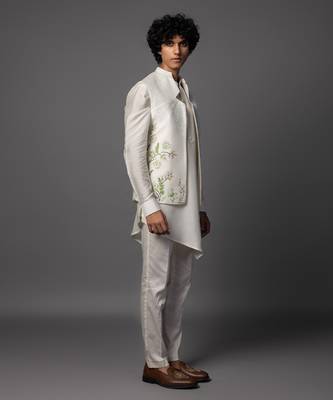 The bird house cream kurta jacket set 4