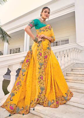 faux crepe yellow embroidered saree 3