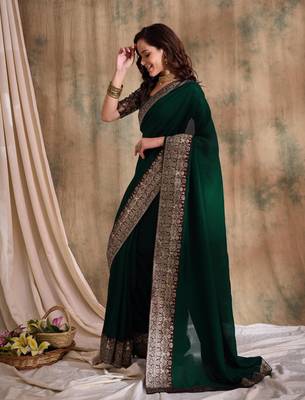 Elegant Green Saree with Unstitched Blouse 3